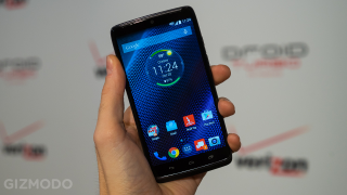 Droid Turbo Hands-On: A Super-Powered Smartphone That Lasts For Days